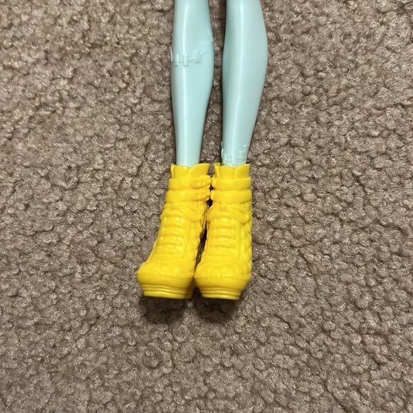 Monster High Doll - Picture 2 of 2